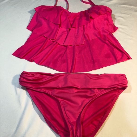 Kenneth Cole Reaction 2-piece tankini swimsuit - Picture 2 of 6